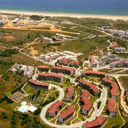 T1 Marina Park Vista Mar Апартаменты *