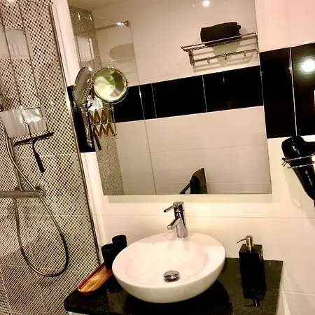 T1 Marina Park Vista Mar Apartment Lagos
